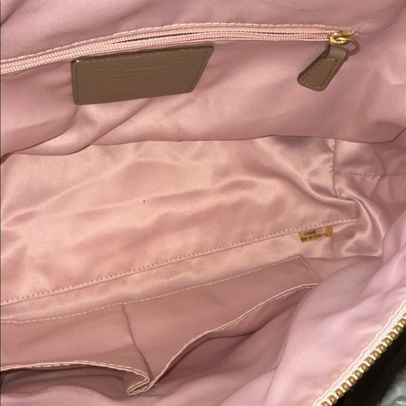 Coach Cream and Tan Signature Shoulder Bag with Coin Pouch - Picture 11 of 16